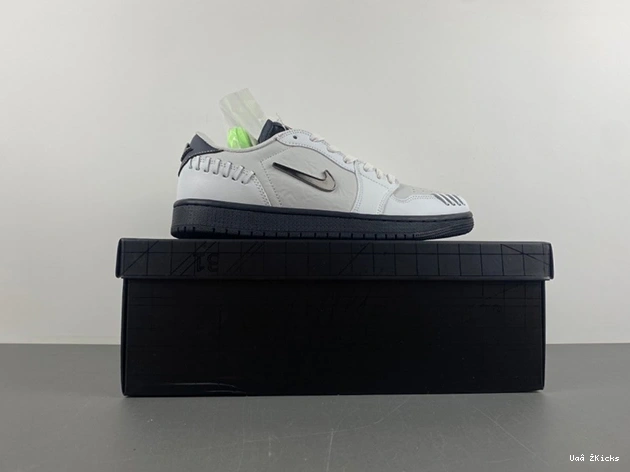 HM3689-001 Breathable Jordan 17 Low 1 Air 1024